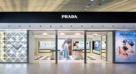 prada paris airport